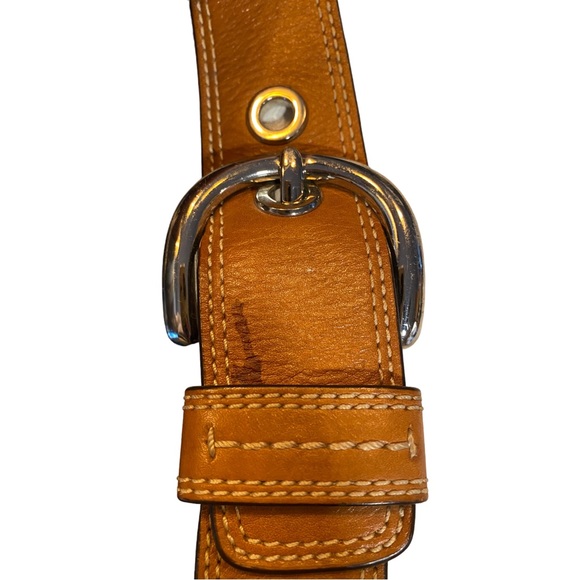 Coach White Leather Bag with Brown Leather Strap - Picture 4 of 5